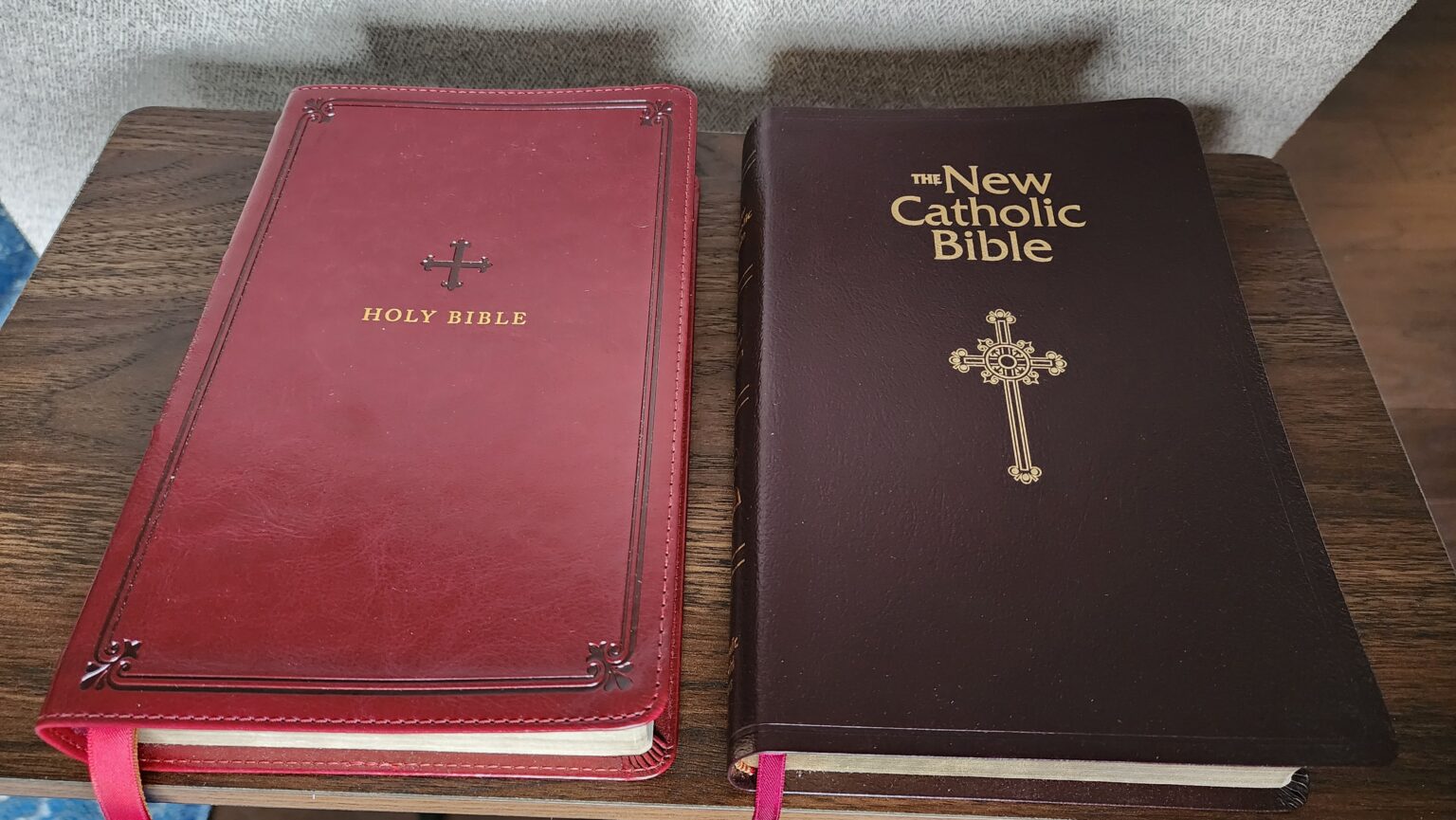 Review NCB Deluxe Gift Bible (World Catholic Press) Catholic Bible